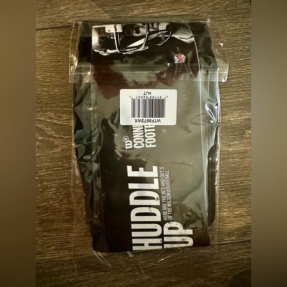 Official NFL Bluetooth Football - Picture 8 of 10